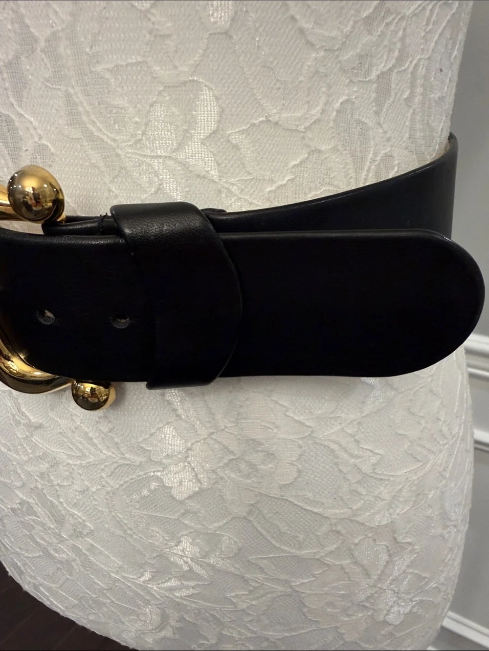 Vintage Accessories by Pearl Black Leather Stirrup Belt Small